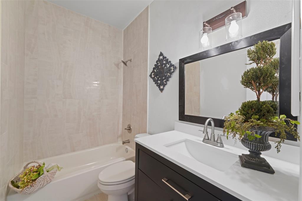 4605 Angelina Way Property Photo 19