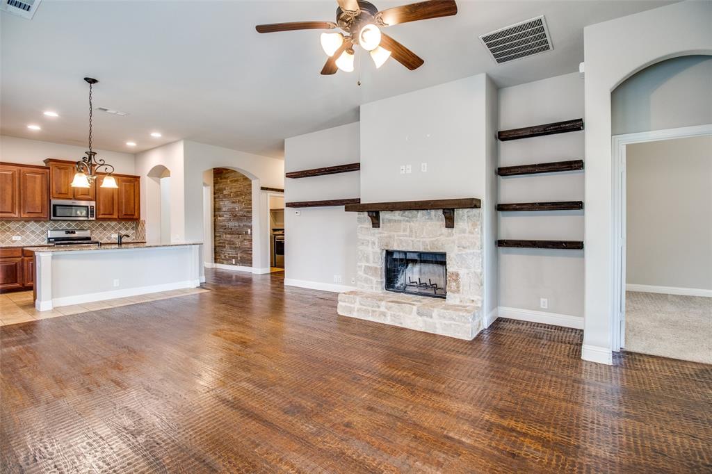 4619 Amesbury Property Photo 6