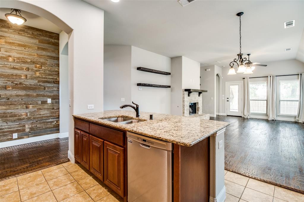 4619 Amesbury Property Photo 8