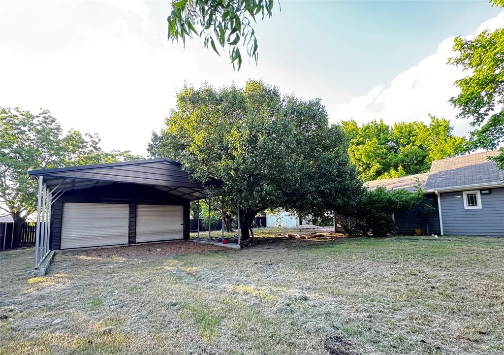 385 Main Street Property Photo 2