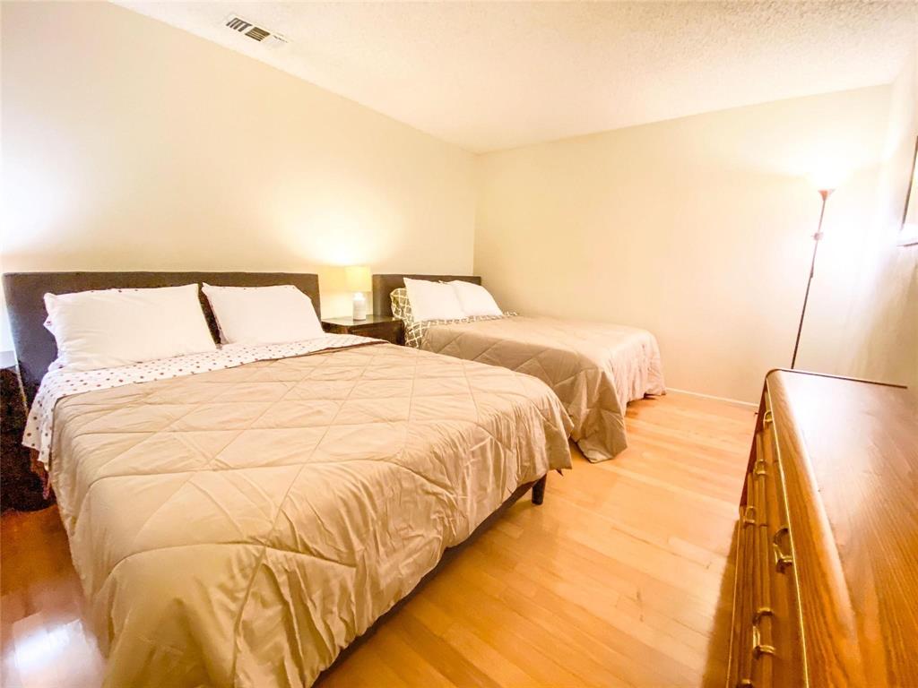 4250 Claremont Drive Property Photo 14