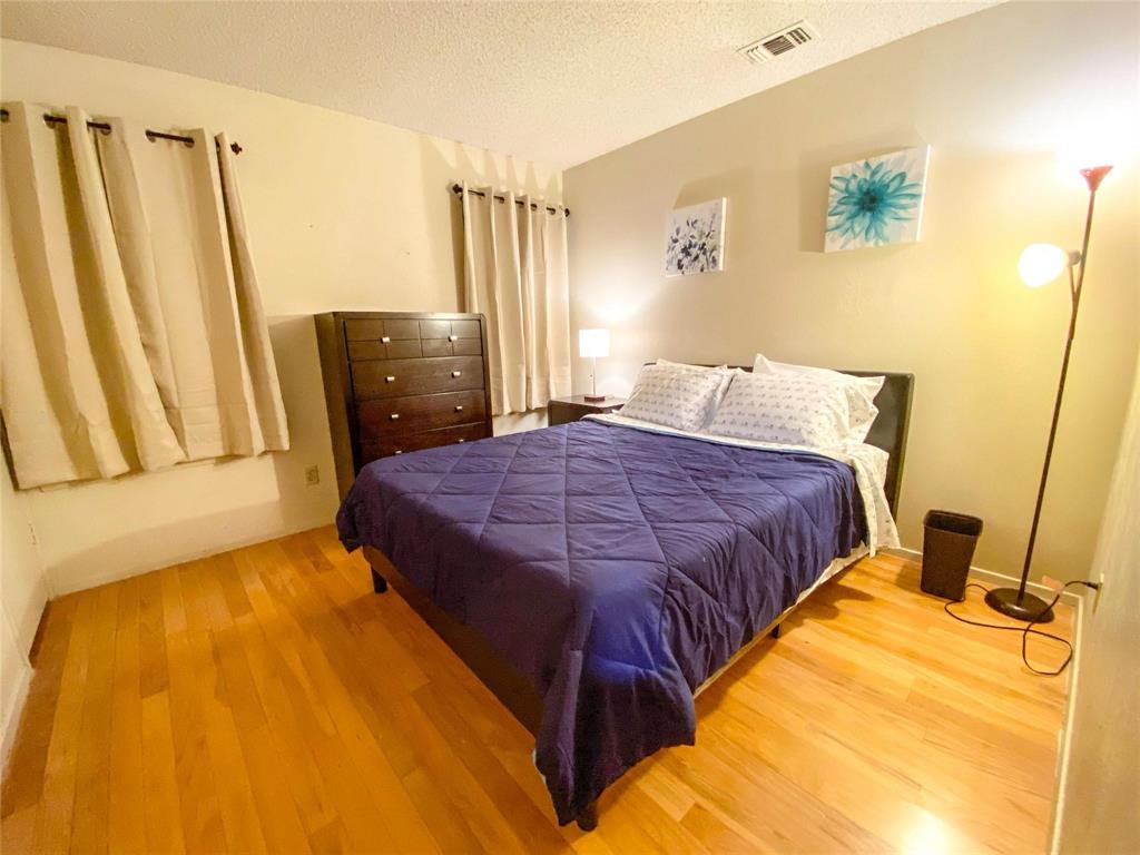 4250 Claremont Drive Property Photo 17