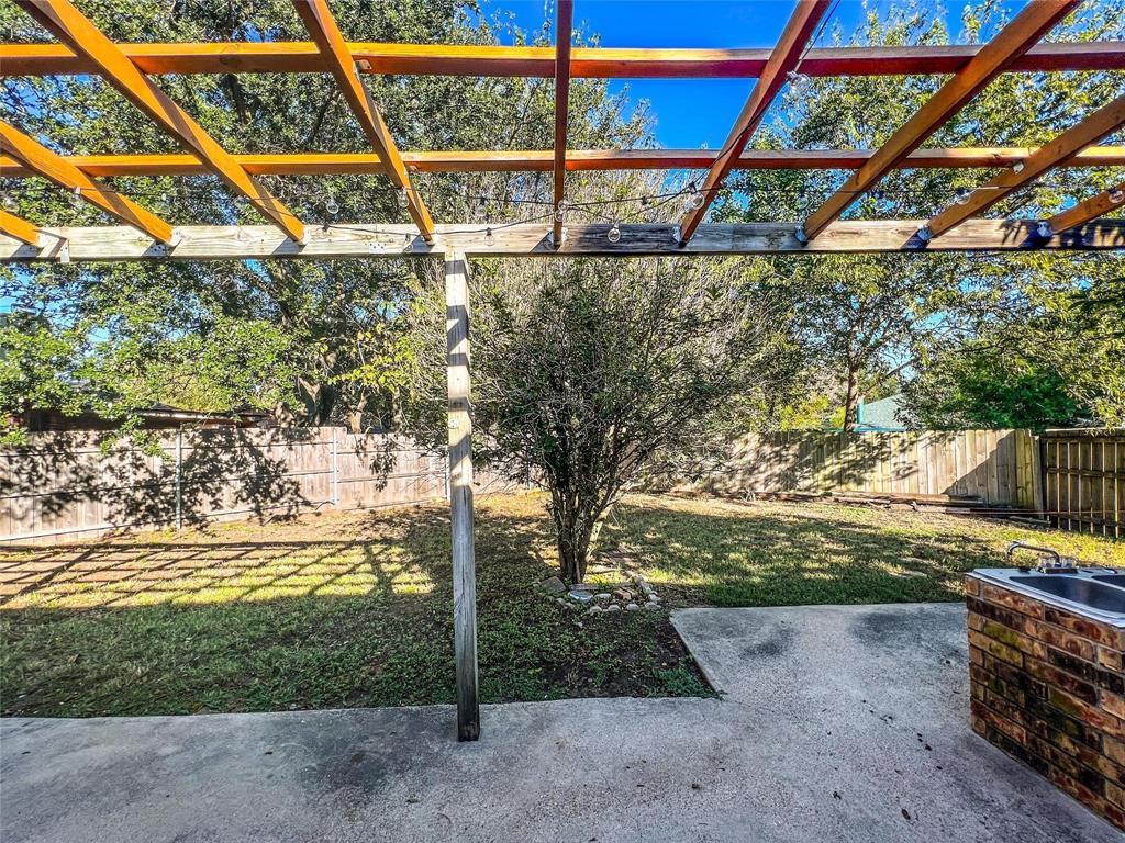 4250 Claremont Drive Property Photo 18