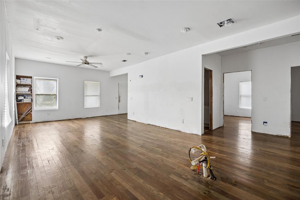 2830 Tanner Street Property Photo 10