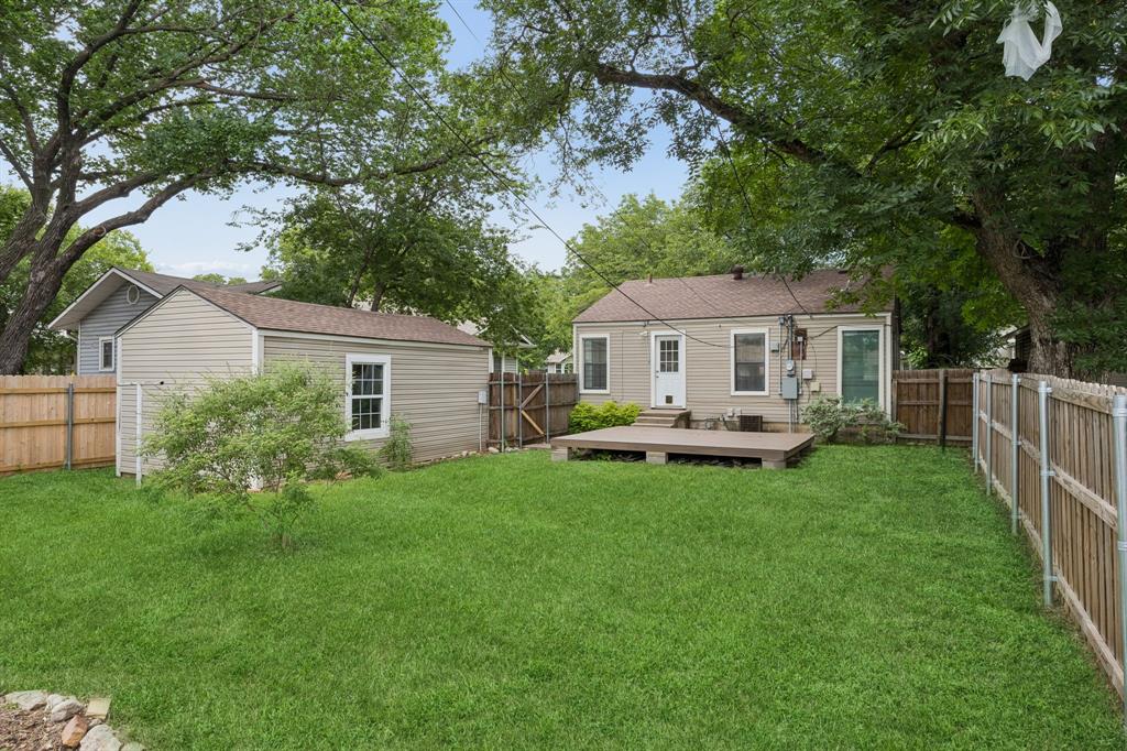 4821 Calmont Avenue Property Photo 21