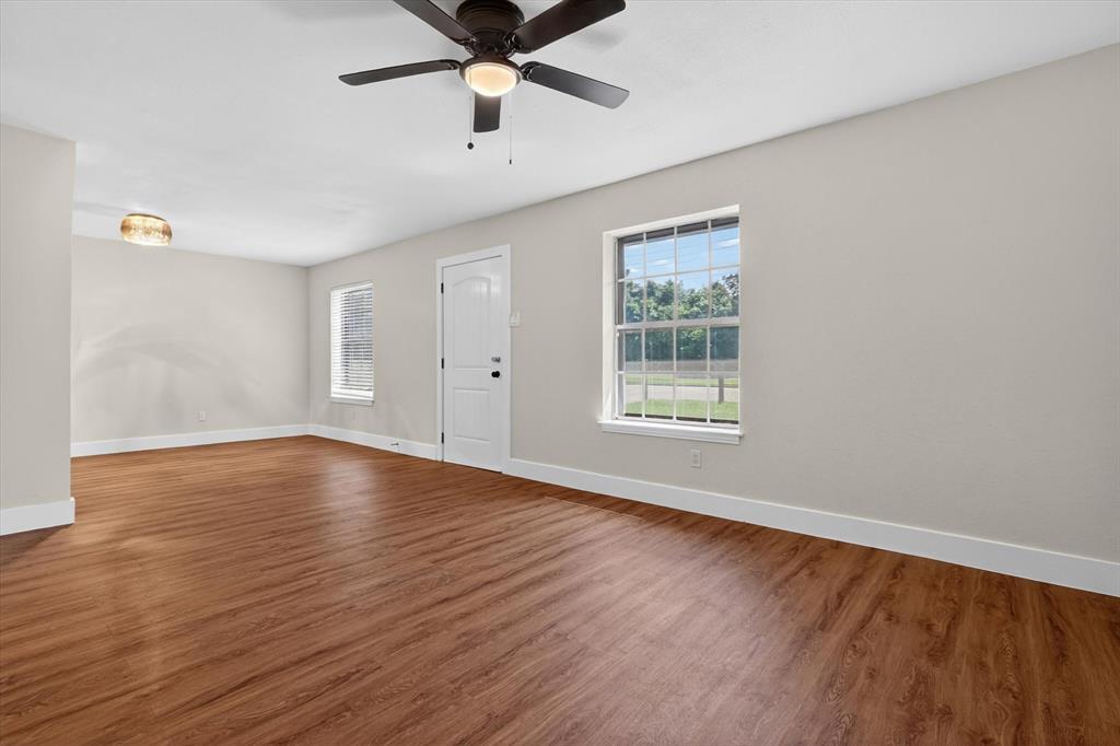 12415 Kleberg Road Property Photo 2