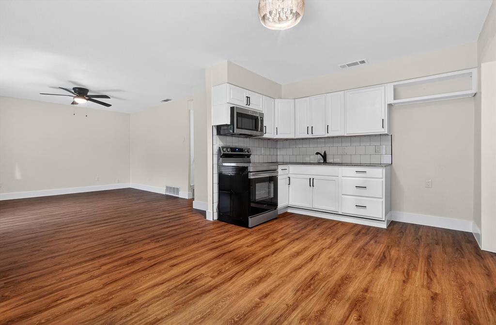 12415 Kleberg Road Property Photo 3