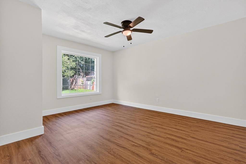 12415 Kleberg Road Property Photo 8