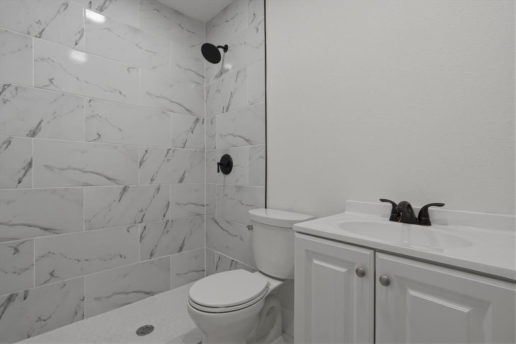 12415 Kleberg Road Property Photo 11