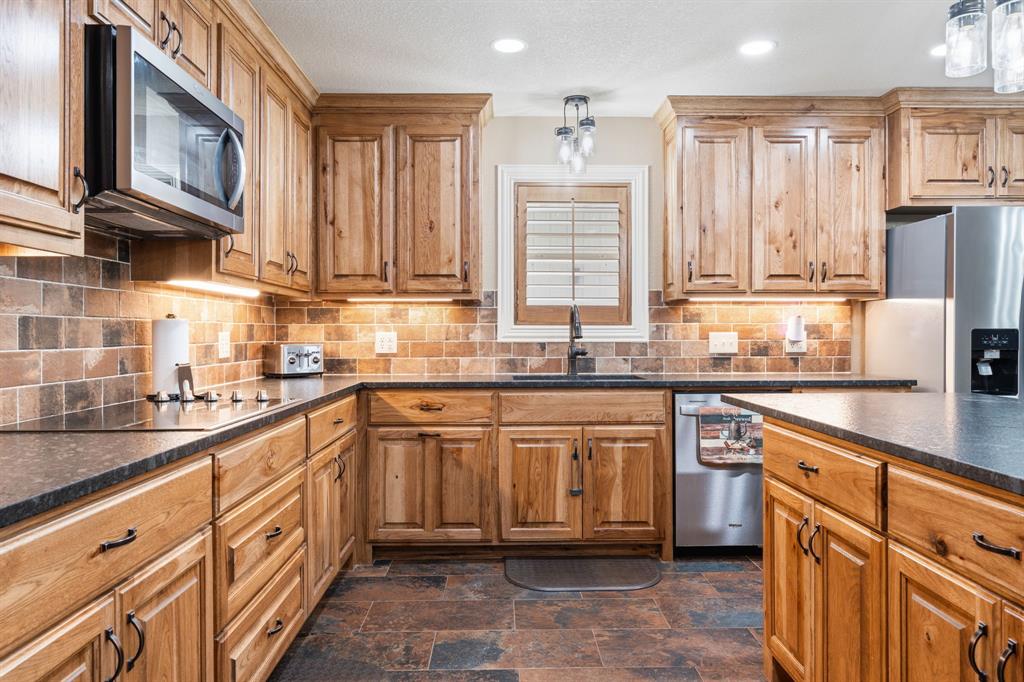 8910 Fm 779 Property Photo 9