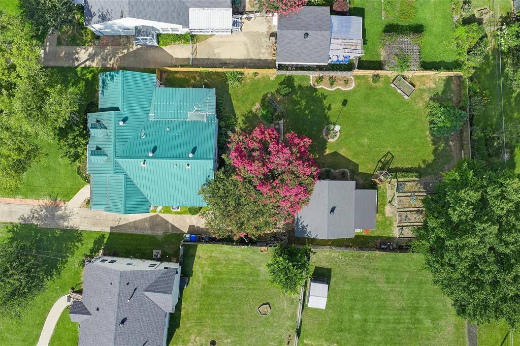 281 Carrollton Property Photo 4