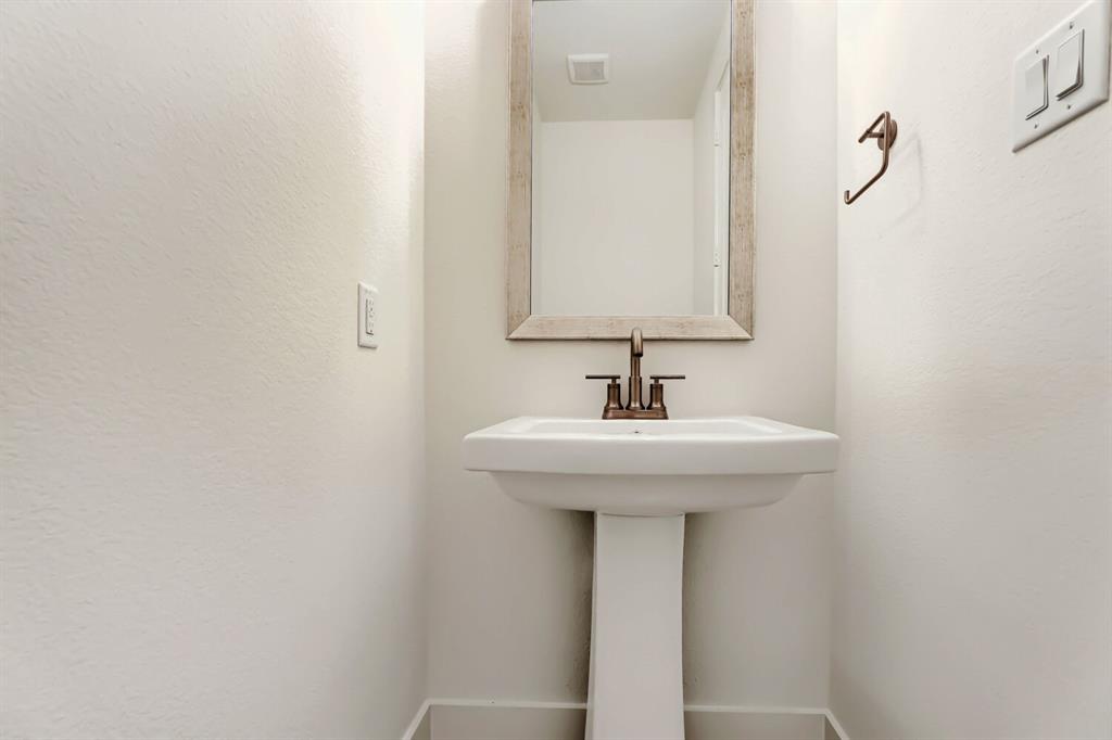 189 Enclave Drive Property Photo 11