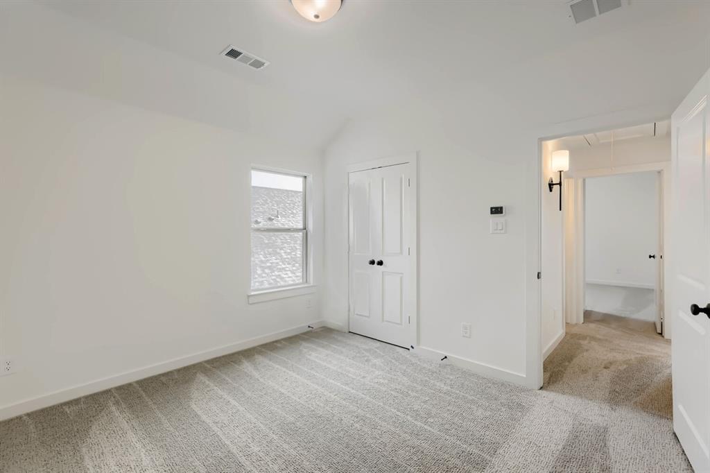 189 Enclave Drive Property Photo 19