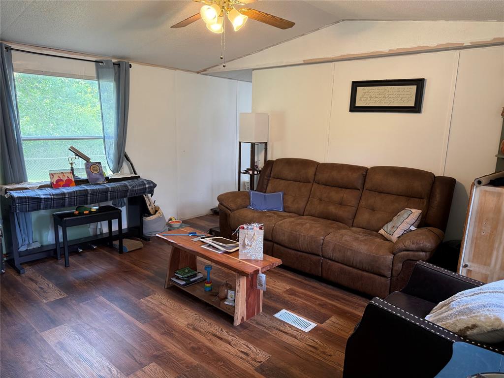 276 Cr 3201 Property Photo 35