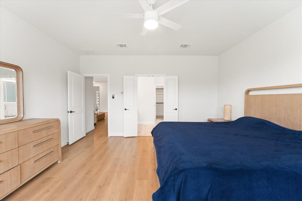 200 Lakeview Drive Property Photo 14