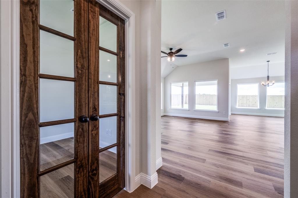 200 Clay Ranch Property Photo 5