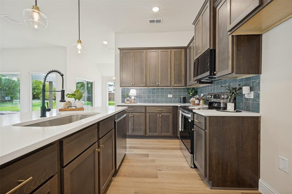200 Clay Ranch Property Photo 15