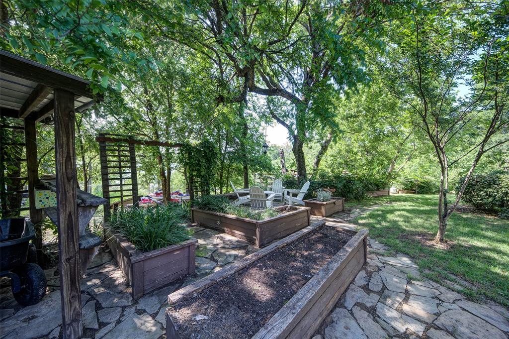 402 Aqua Way Property Photo 34