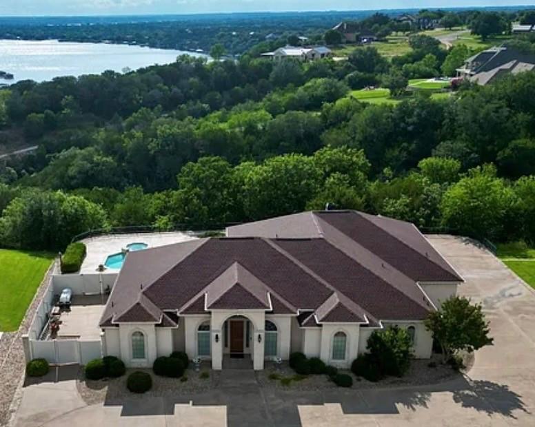 1614 Crow Creek Drive Property Photo 1