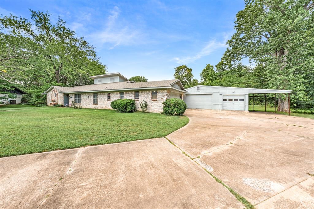 2826 Birchwood Lane Property Photo 2