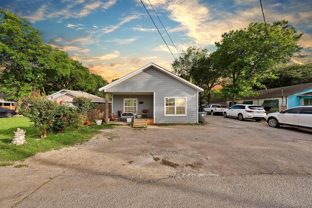 230 W Jerden Lane Property Photo 1