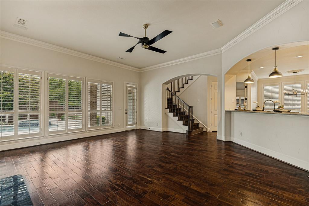 1641 Crockett Drive Property Photo 10