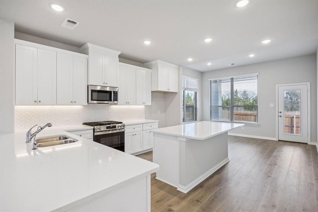 3909 Crystal Cove Property Photo 14