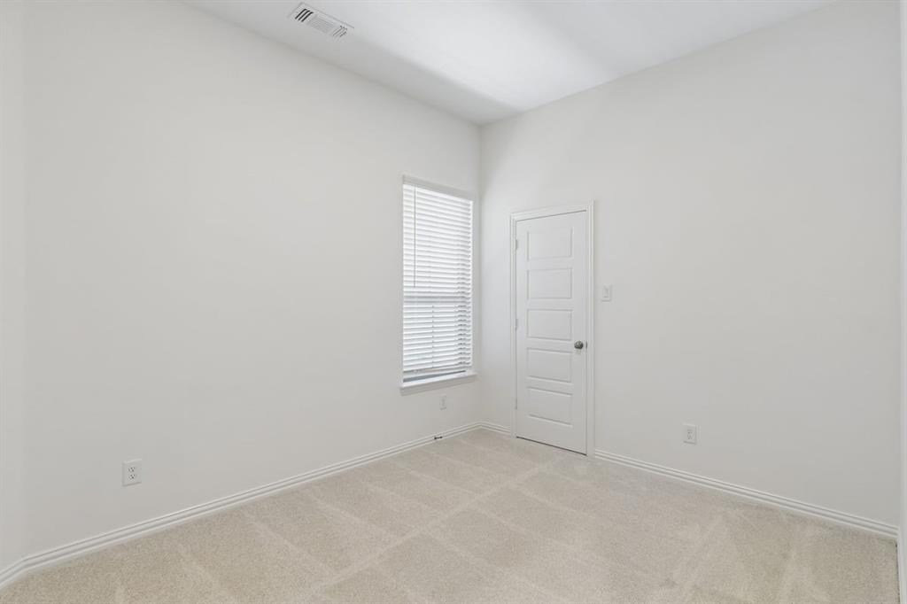 3901 Talisker Boulevard Property Photo 17