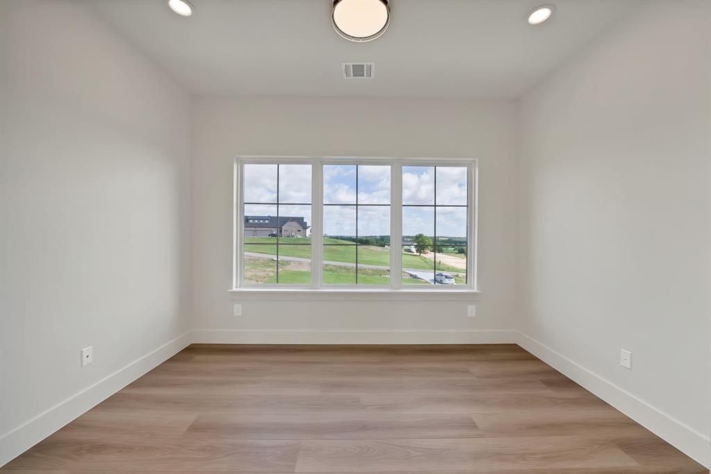 205 Wren View Property Photo 38