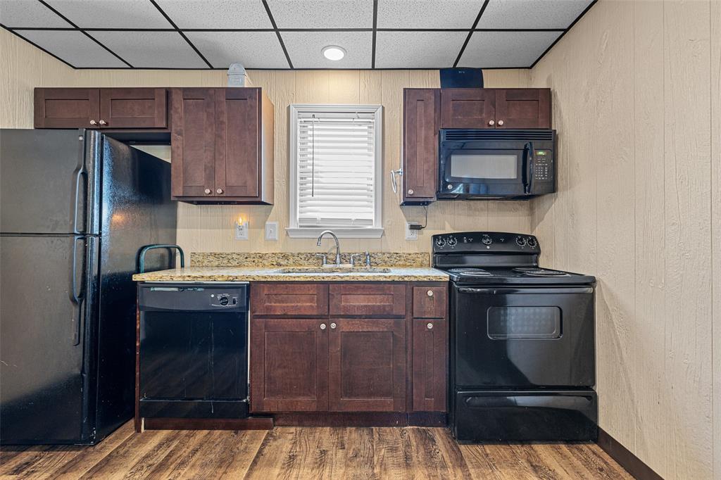 104 Truitt Property Photo 6