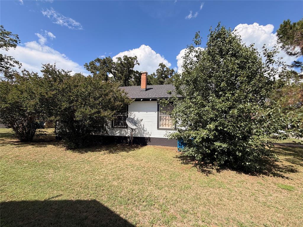 709 E 23rd Street Property Photo 4