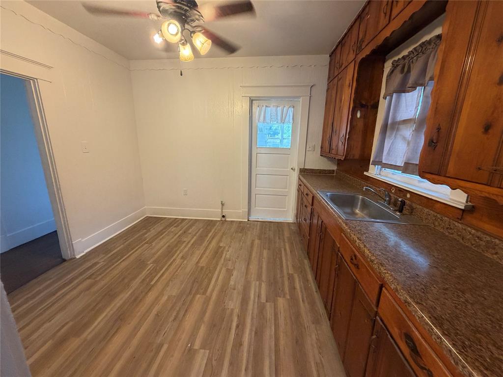 709 E 23rd Street Property Photo 9