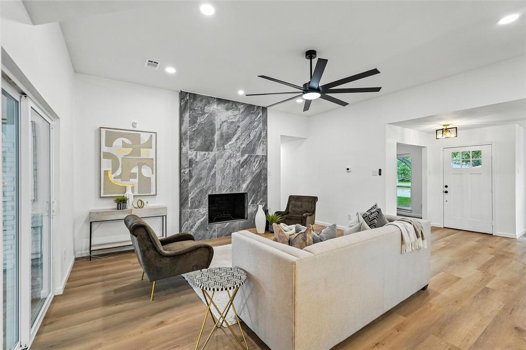 4303 Blackheath Road Property Photo 4