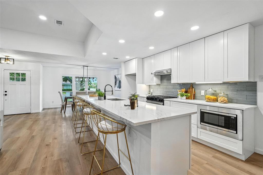 4303 Blackheath Road Property Photo 8