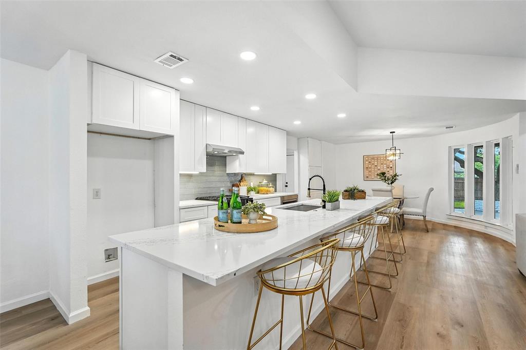 4303 Blackheath Road Property Photo 9