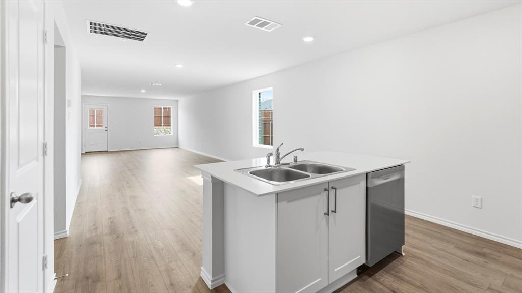 3519 Spring Time Street Property Photo 5