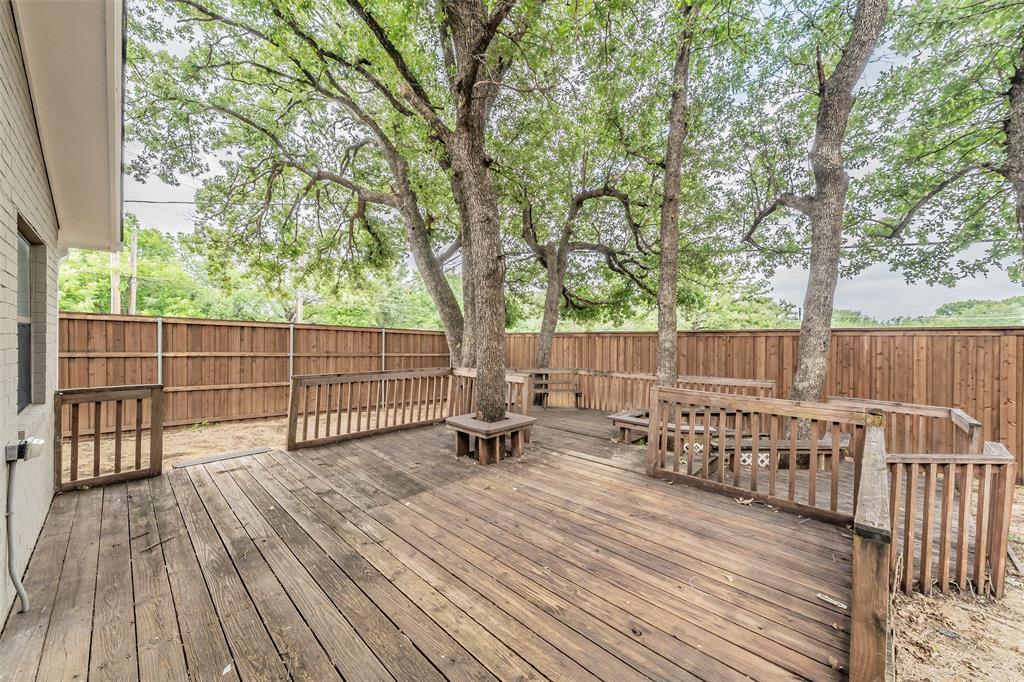 1412 Oxford Street Property Photo 5