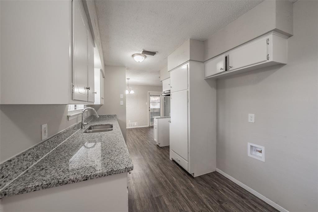 1412 Oxford Street Property Photo 15