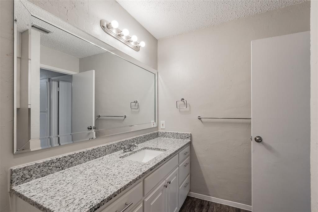 1412 Oxford Street Property Photo 30