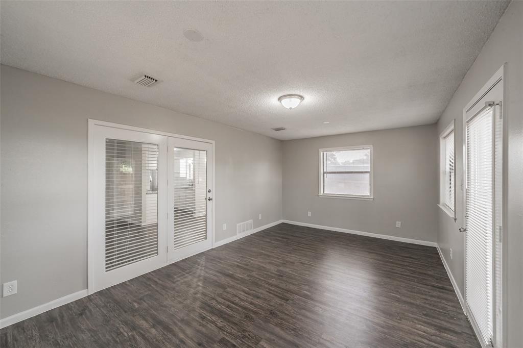 1412 Oxford Street Property Photo 34
