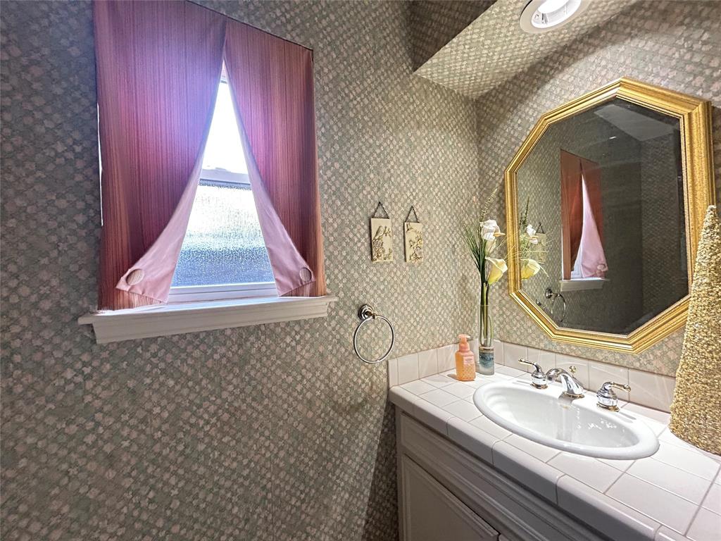 5602 Fountainbridge Ln Property Photo 33