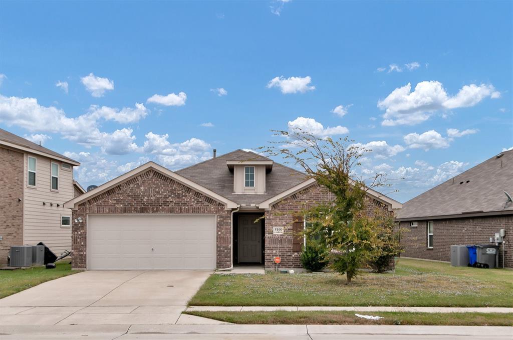 5100 Royal Springs Drive Property Photo 1