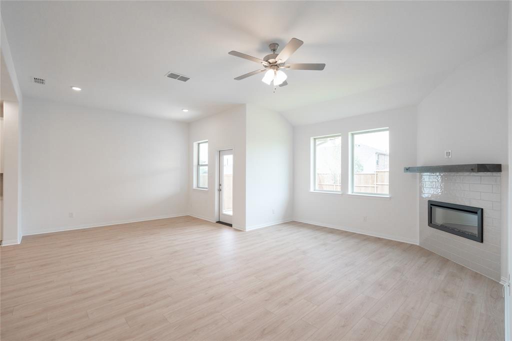 3912 Amethyst Drive Property Photo 11