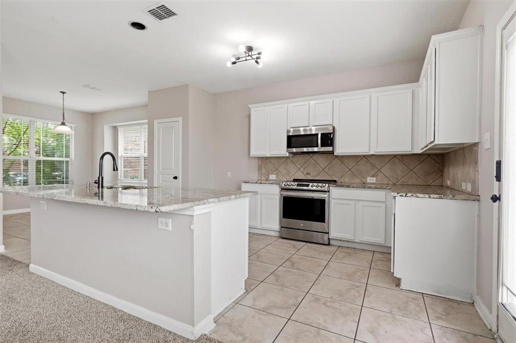 12233 Macaroon Lane Property Photo 8
