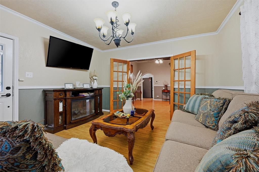 814 S Maxey Street Property Photo 10