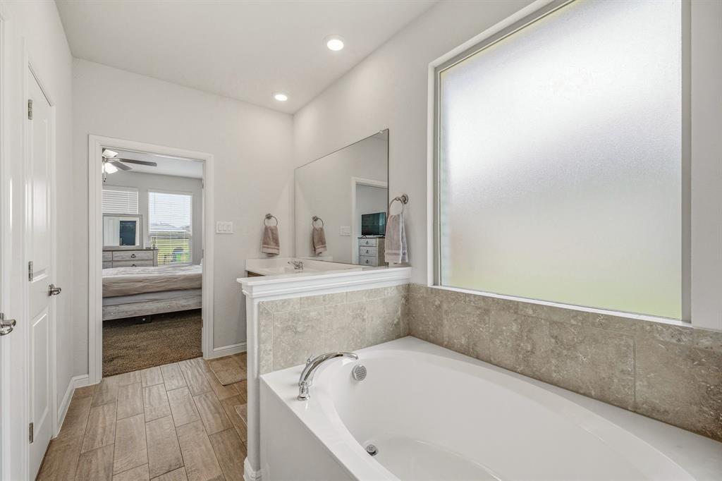 1106 Burlingame Drive Property Photo 21