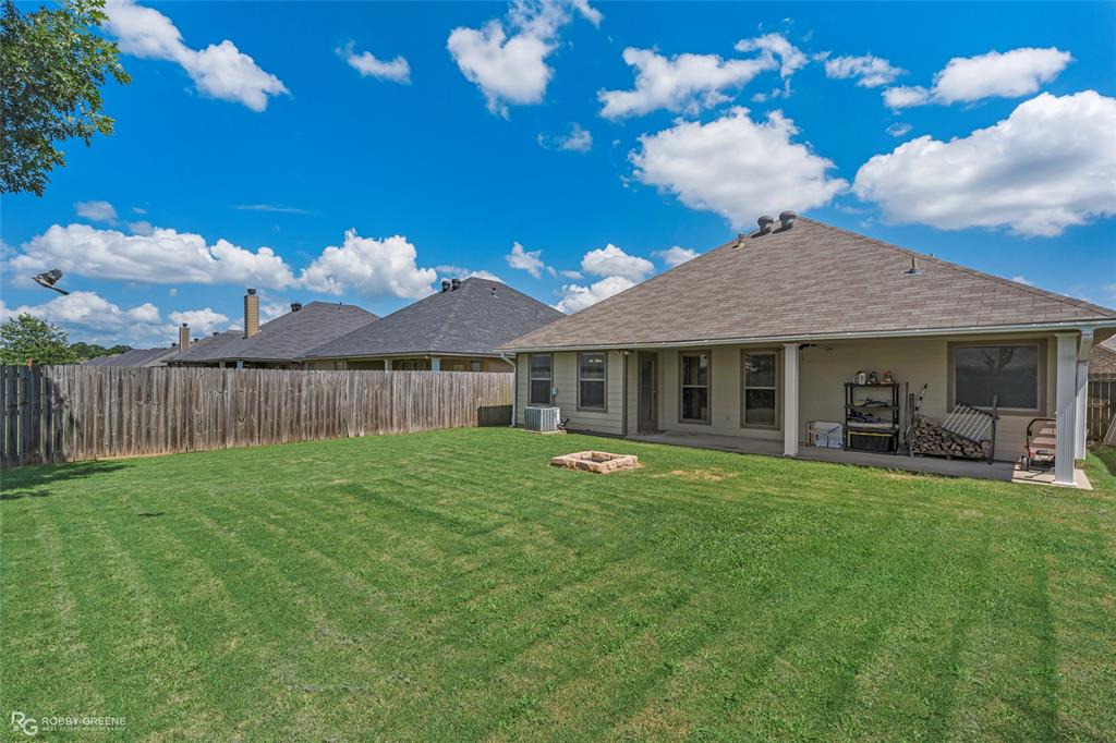 3826 Pickering Pass Drive Property Photo 5