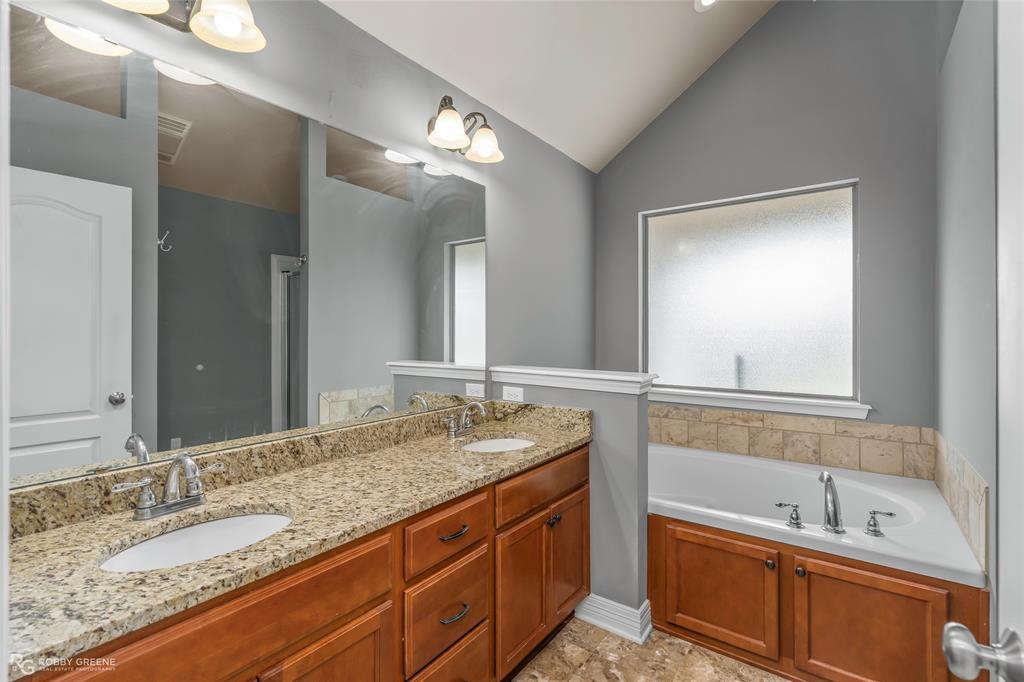 3826 Pickering Pass Drive Property Photo 8