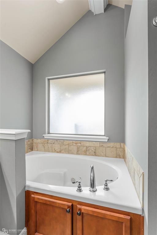 3826 Pickering Pass Drive Property Photo 10