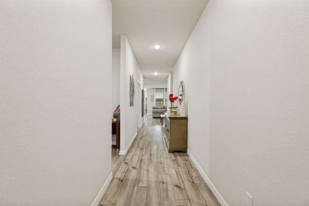 1209 Kirkdale Drive Property Photo 4